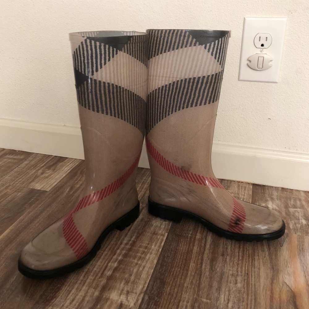 Burberry Rainboots